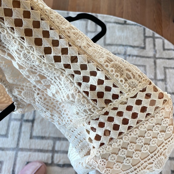 Soieblu Ivory Crochet Lace Sleeveless Midi Dress Size Small - Picture 3 of 7